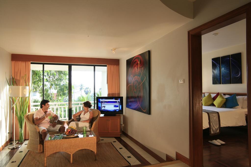 Junior Suite Pool View