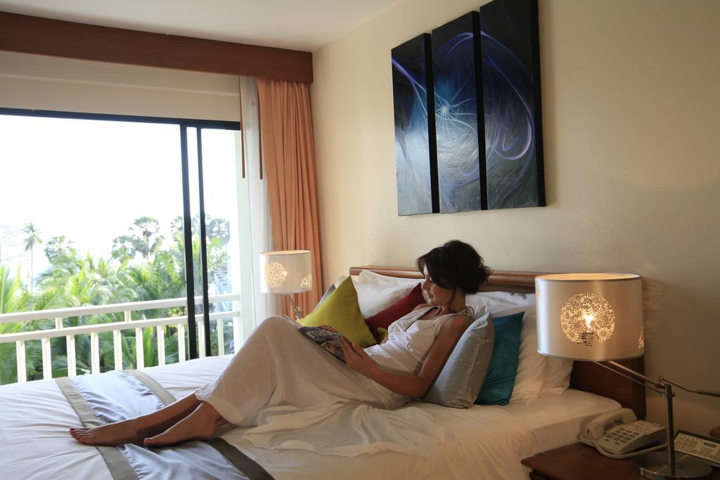 Junior Suite Pool View